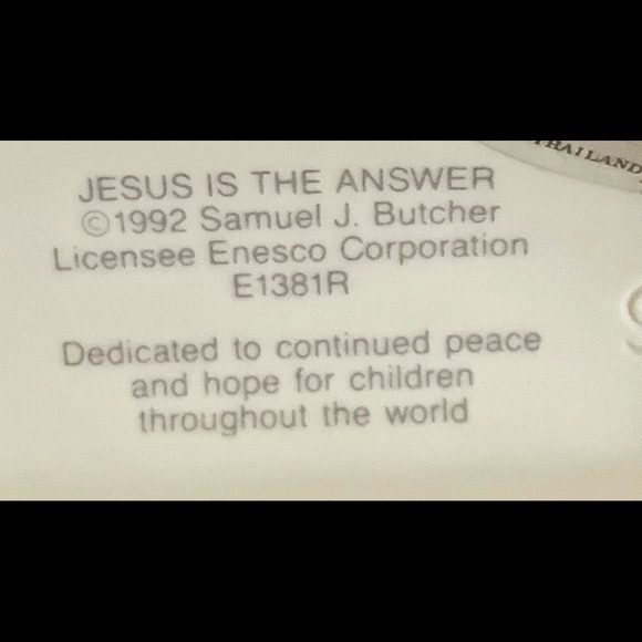 Precious Moments figurine “Jesus Is The Answer” excellent condition! - Picture 2 of 2